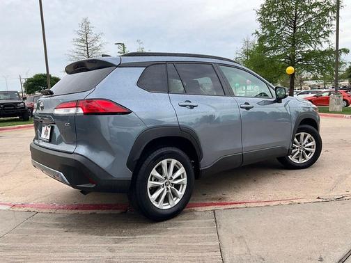 Blue Crush Metallic 2025 Toyota Corolla Cross LE