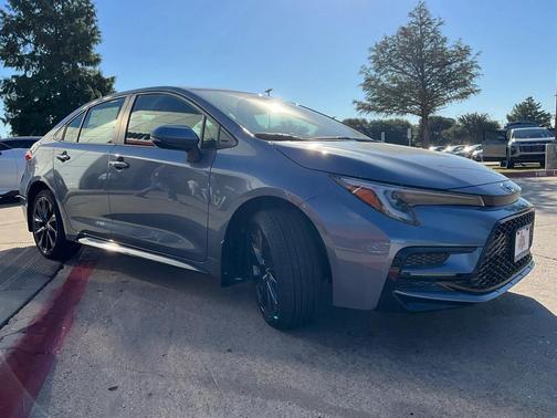 2026 Toyota Corolla Hybrid SE