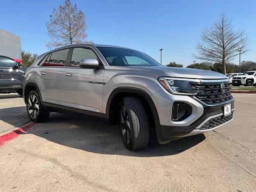 2025 Volkswagen Atlas Cross Sport 2.0T SE w/Technology
