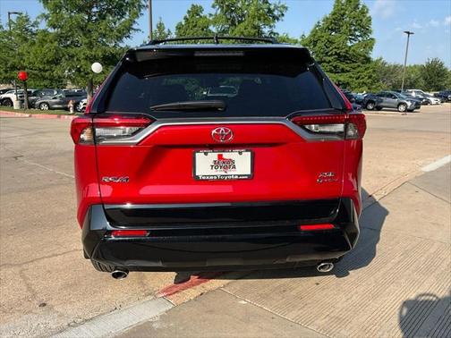 2025 Toyota RAV4 Hybrid SE