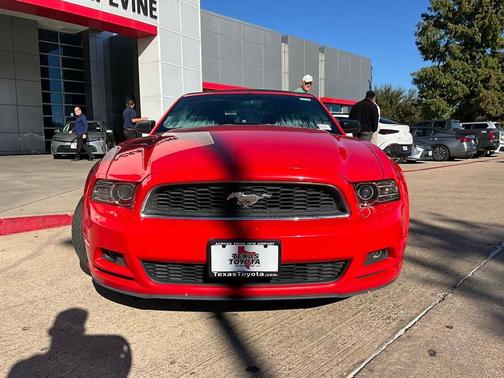 2014 Ford Mustang V6