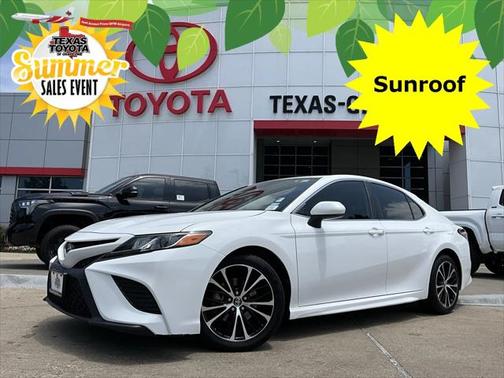 2020 Toyota Camry SE