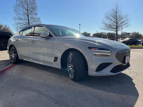 2025 Genesis G70 2.5T RWD