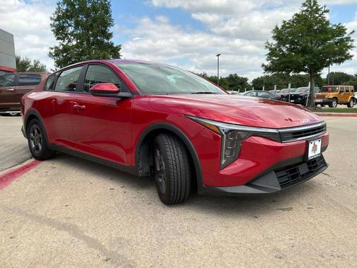 Currant Red 2025 Kia K4 LXS