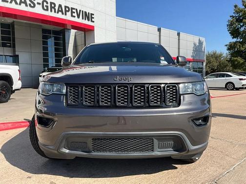 2018 Jeep Grand Cherokee Laredo E