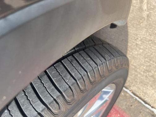 Magnetic Metallic 2019 Ford Explorer XLT