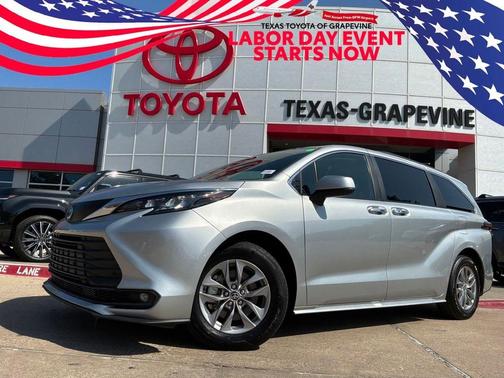 Celestial Silver Metallic 2025 Toyota Sienna XLE