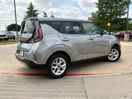 Steel Gray 2025 Kia Soul LX