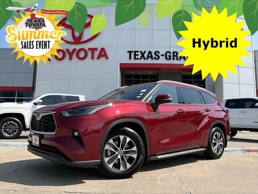 2022 Toyota Highlander Hybrid XLE