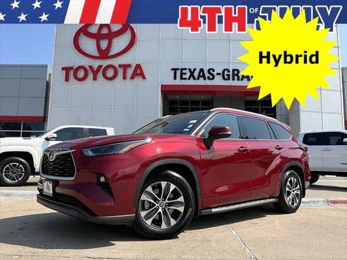2022 Toyota Highlander Hybrid XLE