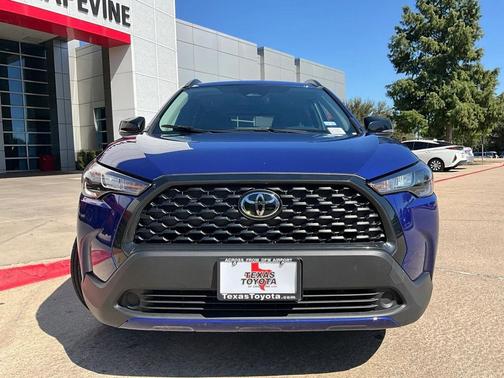 2025 Toyota Corolla Cross LE