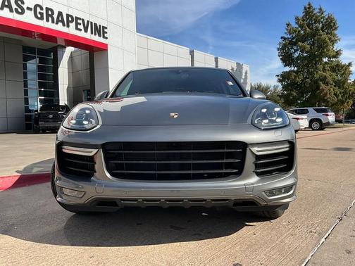 2016 Porsche Cayenne GTS