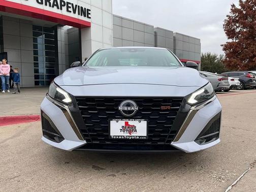 2025 Nissan Altima SR FWD