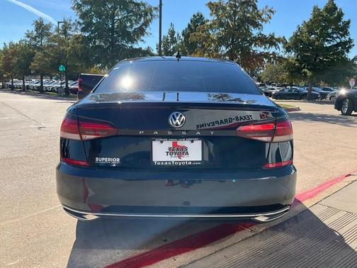 2020 Volkswagen Passat 2.0T SE