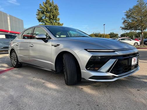 2024 Hyundai SONATA Hybrid SE