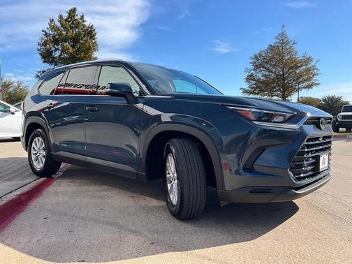 2025 Toyota Grand Highlander XLE