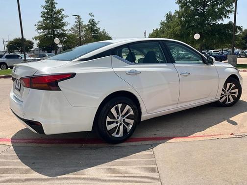 2023 Nissan Altima S FWD