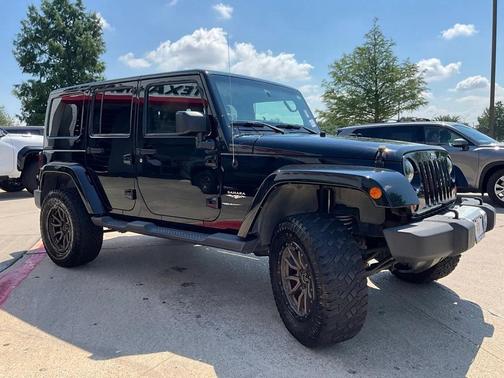 2011 Jeep Wrangler Unlimited Sahara