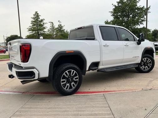 2023 GMC Sierra 2500 AT4