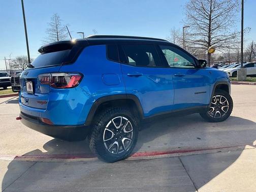 2025 Jeep Compass Trailhawk