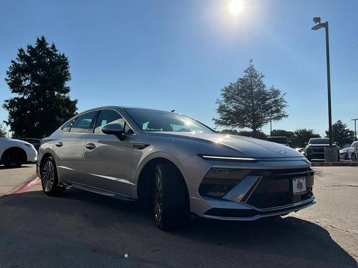 2025 Hyundai SONATA Hybrid SE