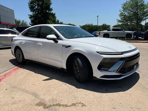 2024 Hyundai SONATA Hybrid SE