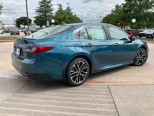 2025 Toyota Camry XLE