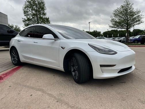 Pearl White Multi-Coat 2020 Tesla Model 3 Standard Range
