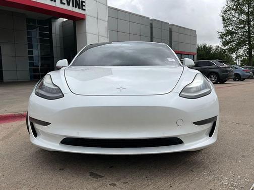 Pearl White Multi-Coat 2020 Tesla Model 3 Standard Range