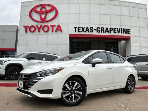Aspen White 2025 Nissan Versa 1.6 SV