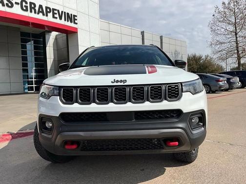 2025 Jeep Compass Trailhawk