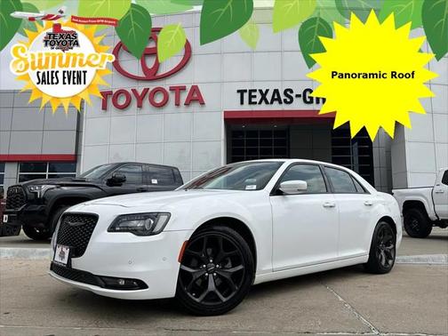 2022 Chrysler 300 S