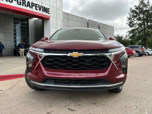Crimson Metallic 2025 Chevrolet Trax LT