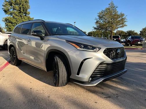 2024 Toyota Highlander XSE