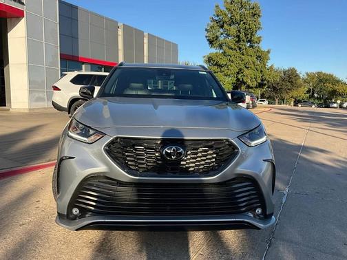 2024 Toyota Highlander XSE