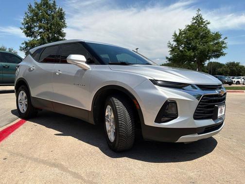 Silver Ice Metallic 2020 Chevrolet Blazer 1LT