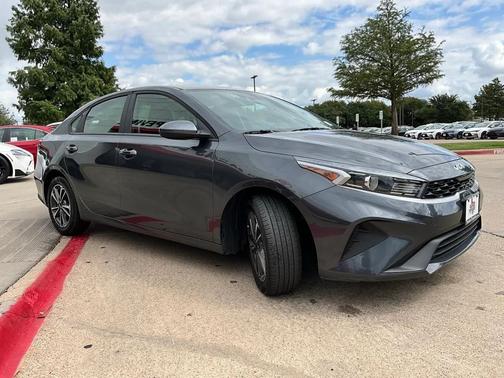 2024 Kia Forte LXS