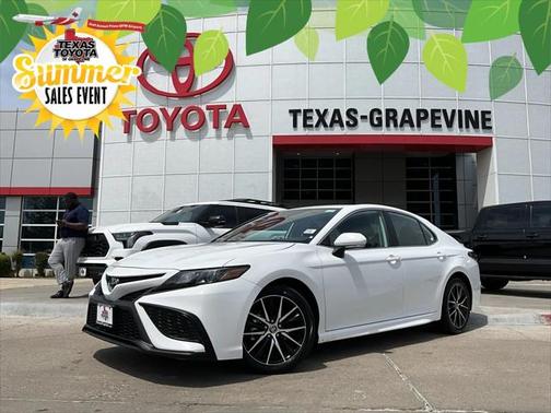 2024 Toyota Camry SE