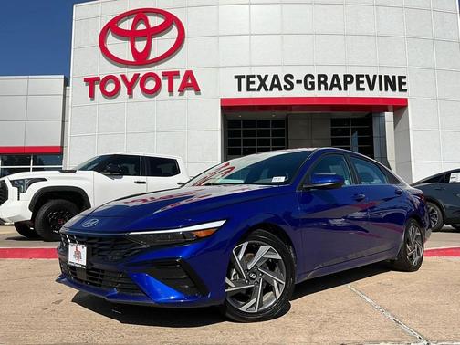 2025 Hyundai ELANTRA SEL