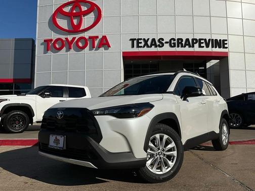 2026 Toyota Corolla Cross LE