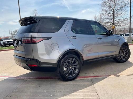 2022 Land Rover Discovery P300 S R-Dynamic