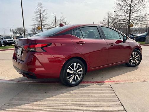 2025 Nissan Versa 1.6 SV