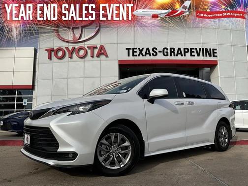 2025 Toyota Sienna XLE