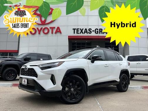 2023 Toyota RAV4 Hybrid SE