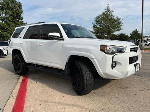 2023 Toyota 4Runner SR5 Premium