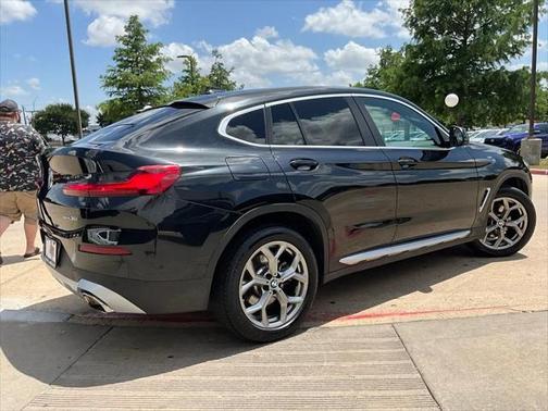 2024 BMW X4 xDrive30i