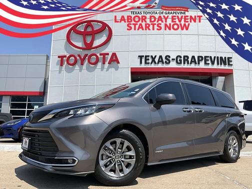 2021 Toyota Sienna XLE 8 Passenger