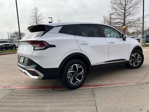 2025 Kia Sportage LX