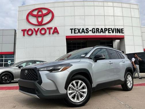 2025 Toyota Corolla Cross LE