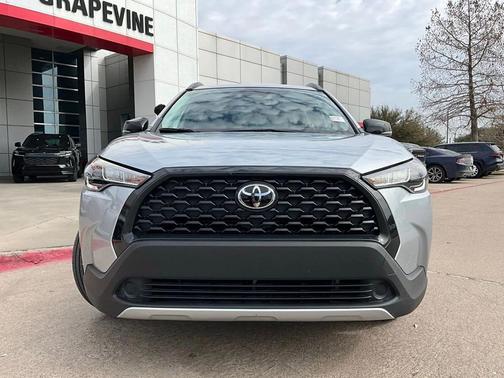 2025 Toyota Corolla Cross LE